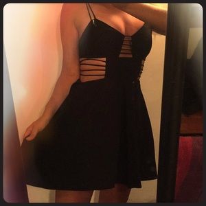 Black "Here Comes The Sun" Formal Dress